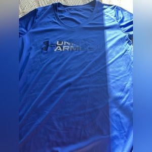 women’s under armor v neck